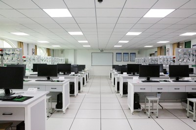 線上看牧院丨走進(jìn)河南牧業(yè)經(jīng)濟(jì)學(xué)院信息工程學(xué)院(軟件學(xué)院) 計(jì)算機(jī)軟件及網(wǎng)絡(luò)技術(shù)